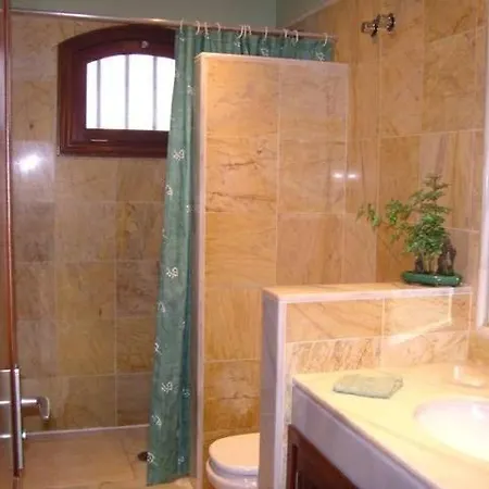 Playa Blanca Sleeps 8 Pool Wifi *