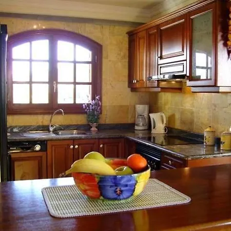 Playa Blanca Sleeps 8 Pool Wifi Διαμέρισμα